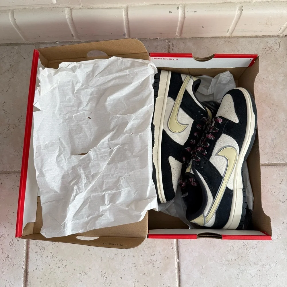 2023 NIKE Dunk Low Suede Black and Gold (Women’s)